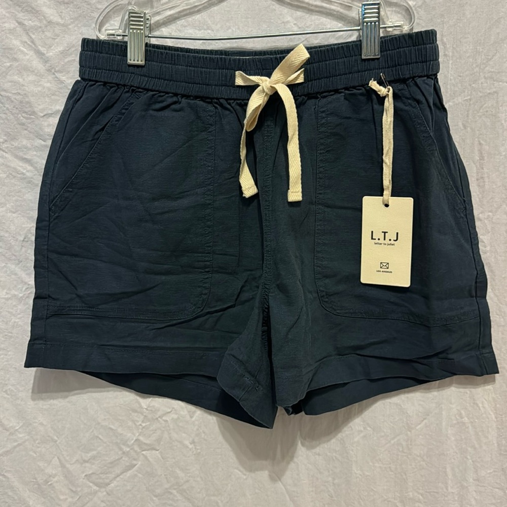 NWT LTJ Navy Tie at the Waist Shorts Sz S